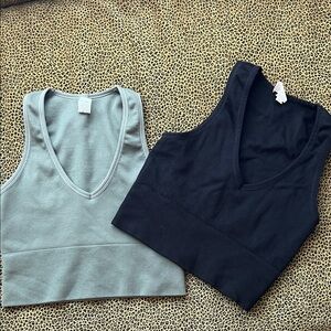 V-Neck Ribbed Women Tops - Black and Gray set